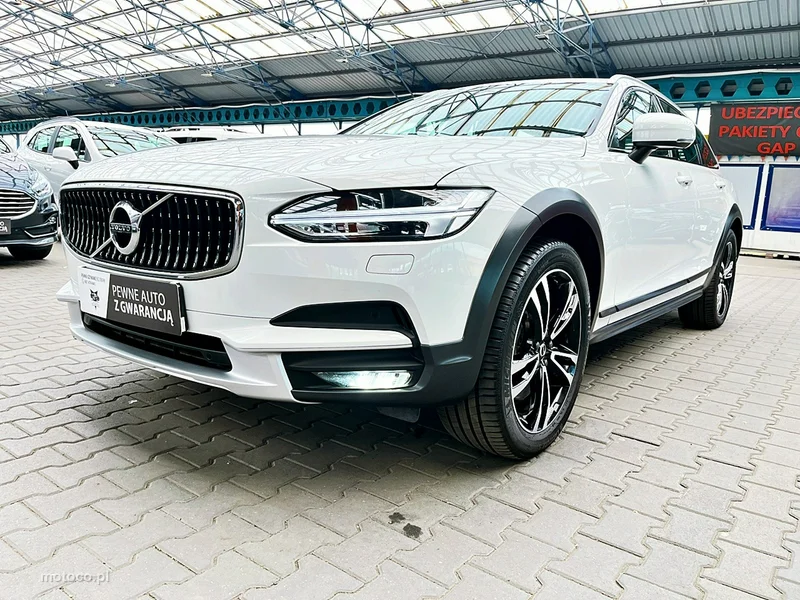 Volvo V90 Cross Country 8
