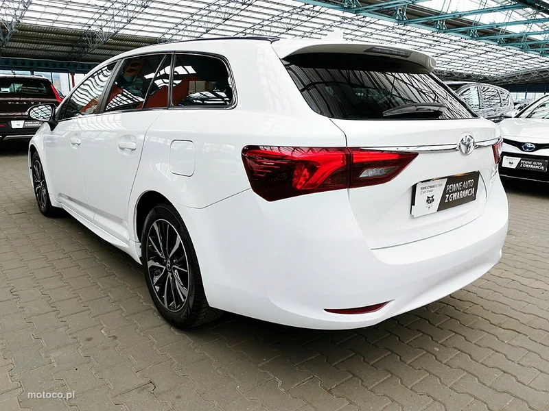 Toyota Avensis T27 10