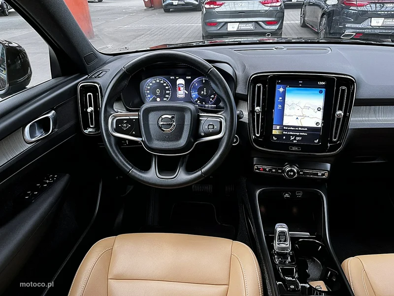 Volvo XC 40 15