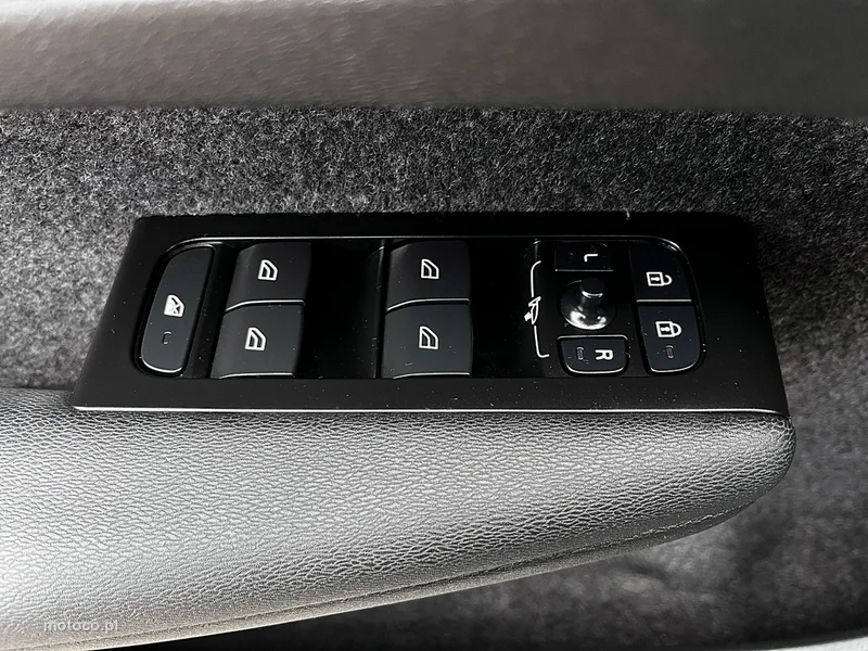 Volvo XC 40 18