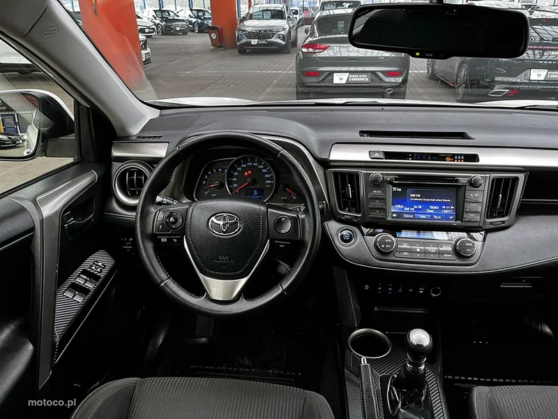 Toyota RAV 4 XA40 14