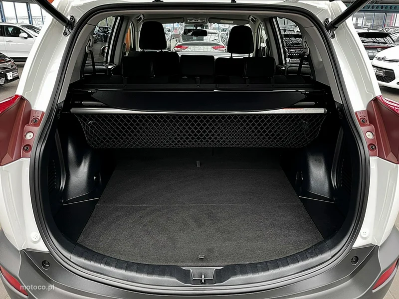 Toyota RAV 4 XA40 15