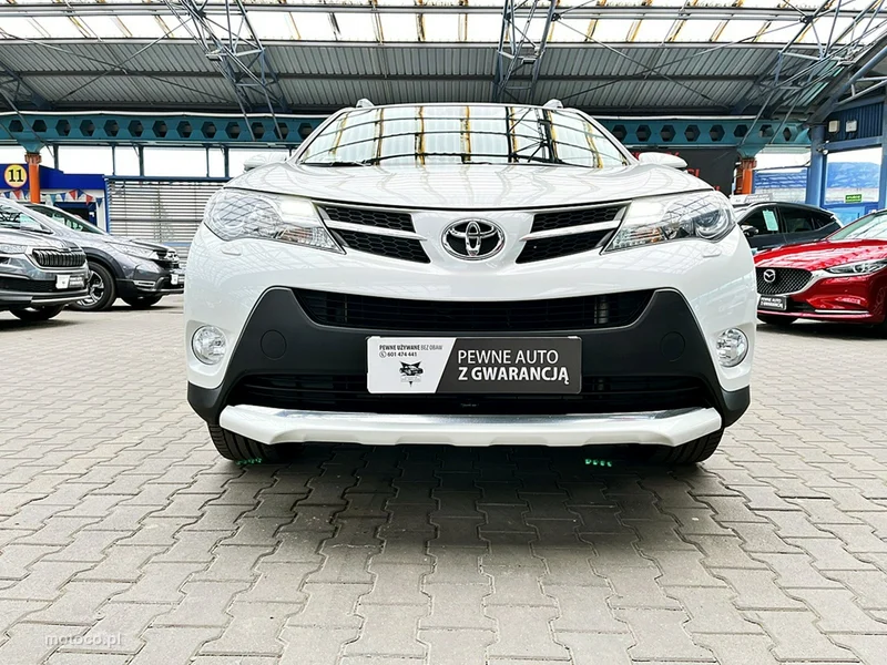 Toyota RAV 4 XA40 3