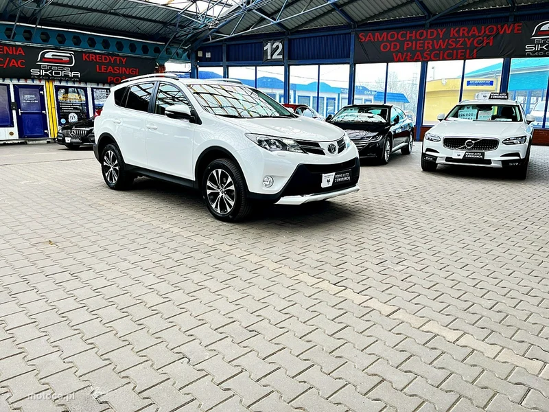 Toyota RAV 4 XA40 5