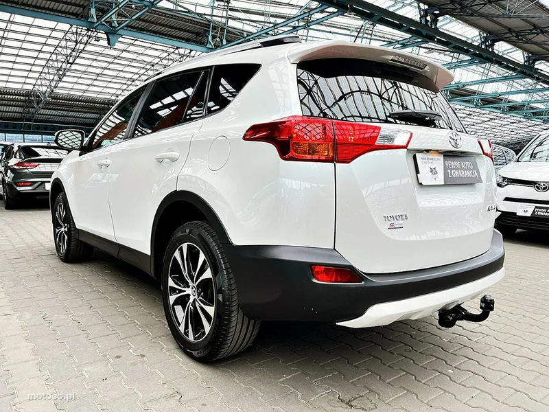 Toyota RAV 4 XA40 9