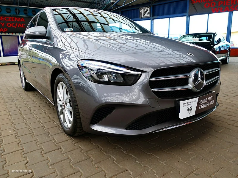 Mercedes-Benz Klasa B W247 B 180 7