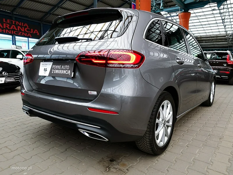 Mercedes-Benz Klasa B W247 B 180 10