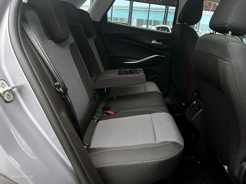 Opel Grandland I 12