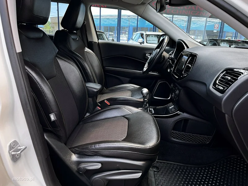 Jeep Compass 11