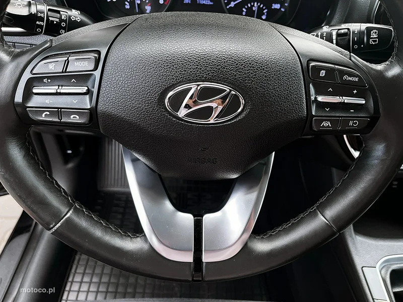 Hyundai i30 19