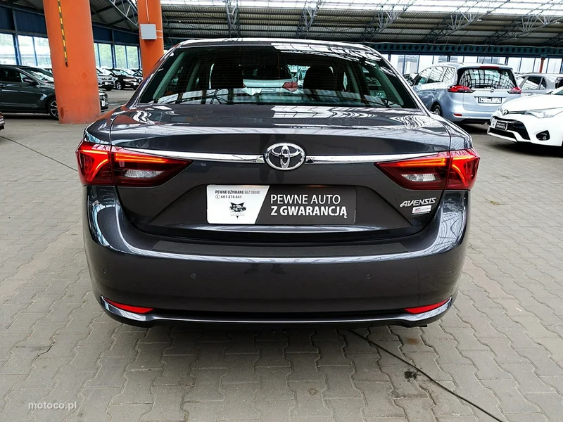 Toyota Avensis T27 4
