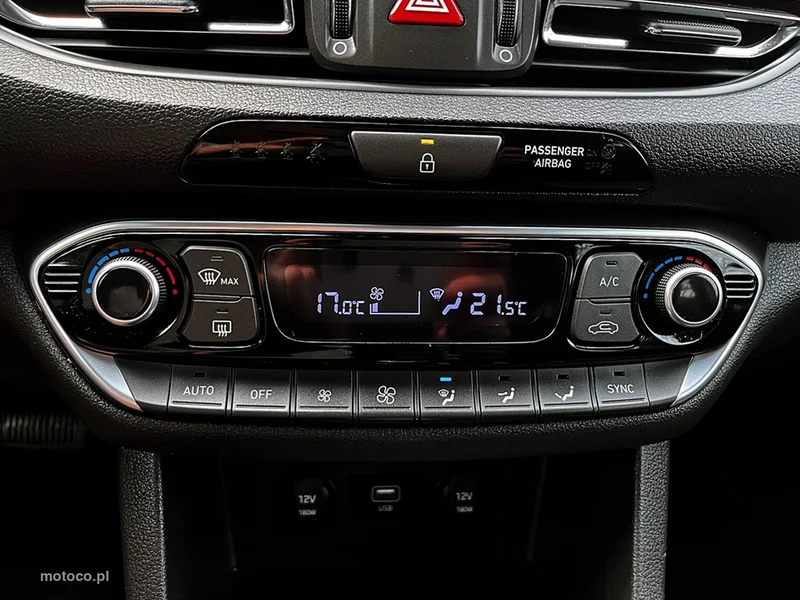 Hyundai i30 20