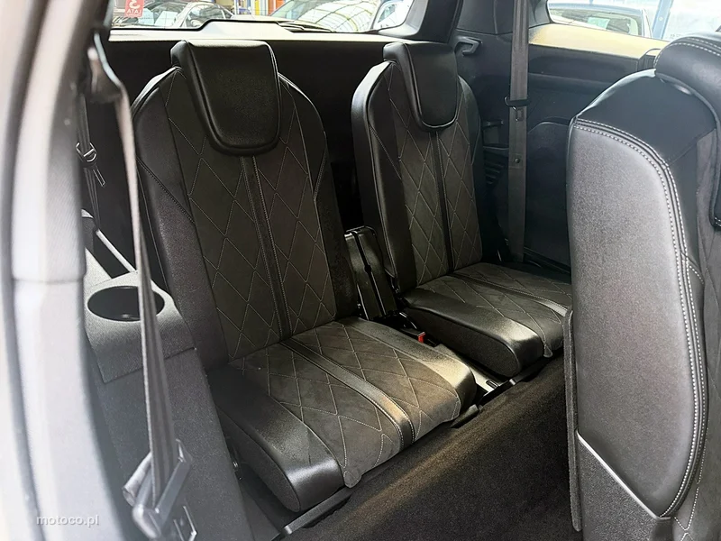 Peugeot 5008 13