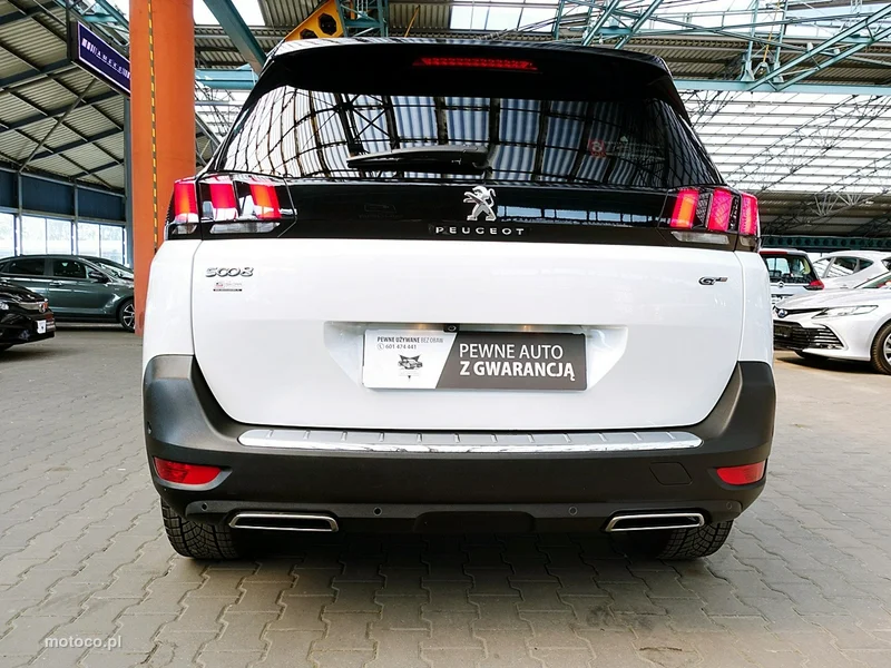 Peugeot 5008 4