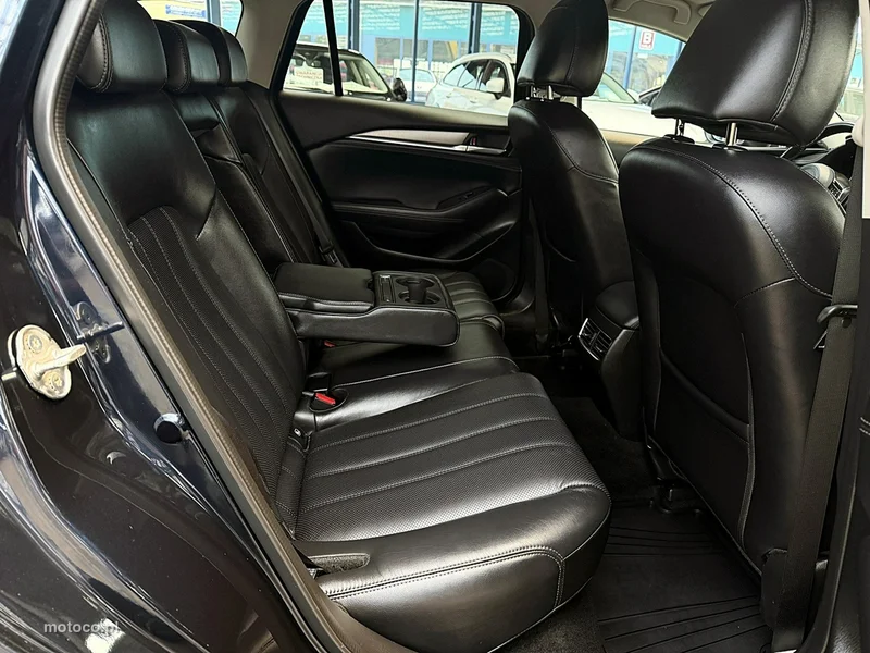 Mazda 6 12