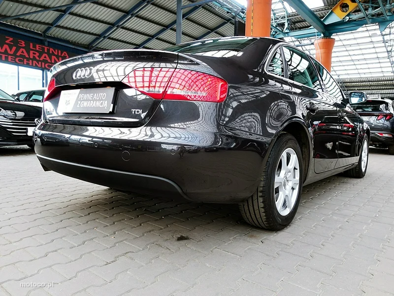 Audi A4 B8 11