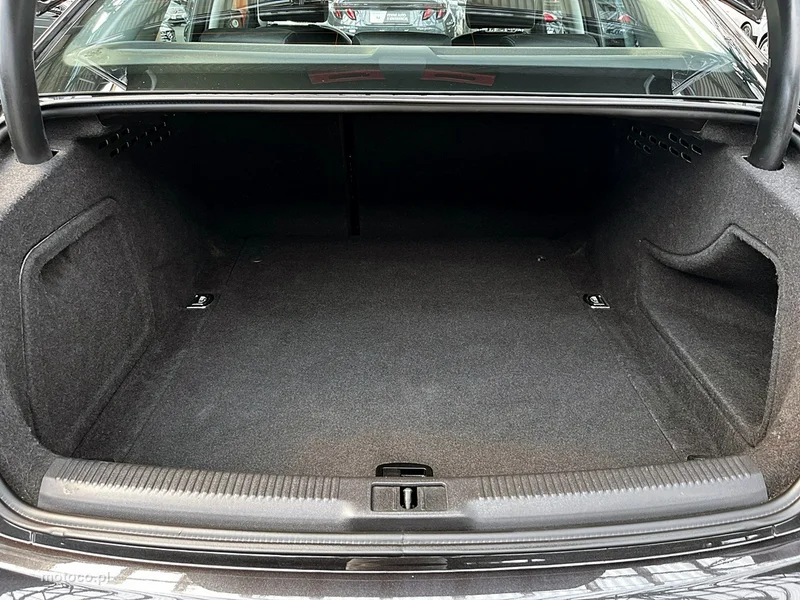 Audi A4 B8 17