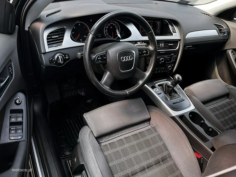 Audi A4 B8 18