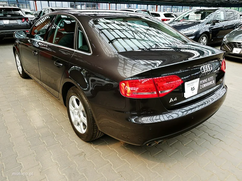 Audi A4 B8 10