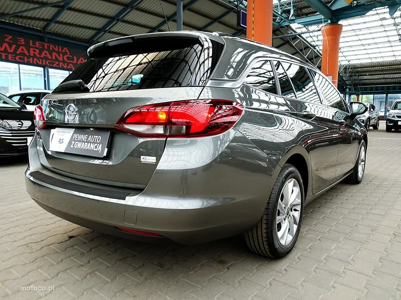 Opel Astra L 10