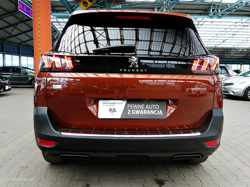 Peugeot 5008 4