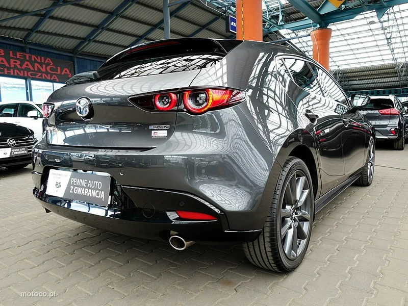 Mazda 3 64