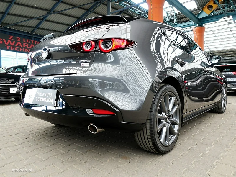 Mazda 3 10