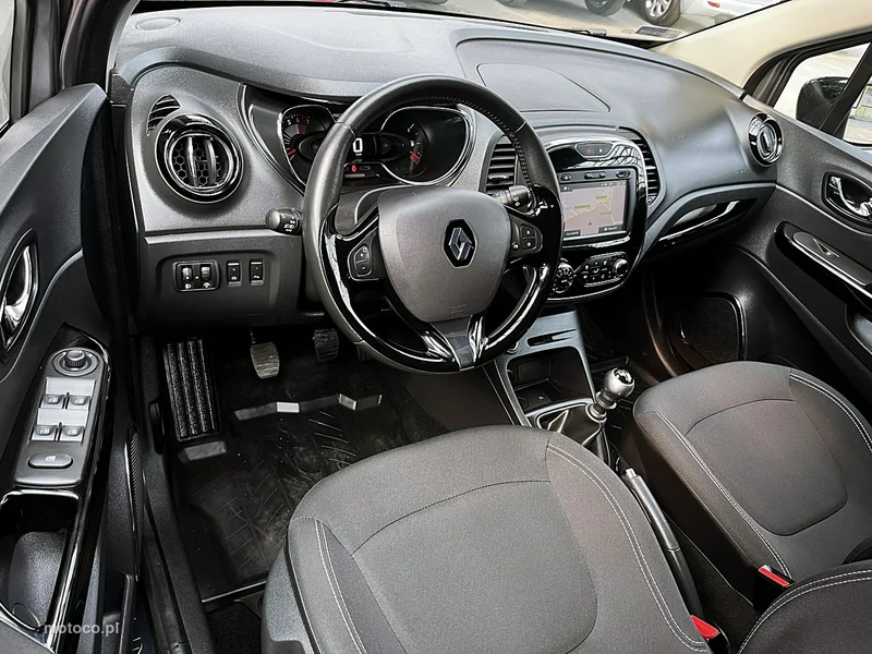 Renault Captur I 17