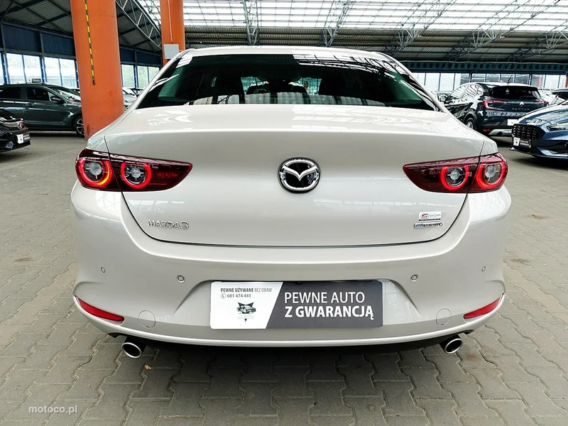 Mazda 3 4