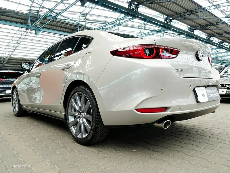 Mazda 3 9