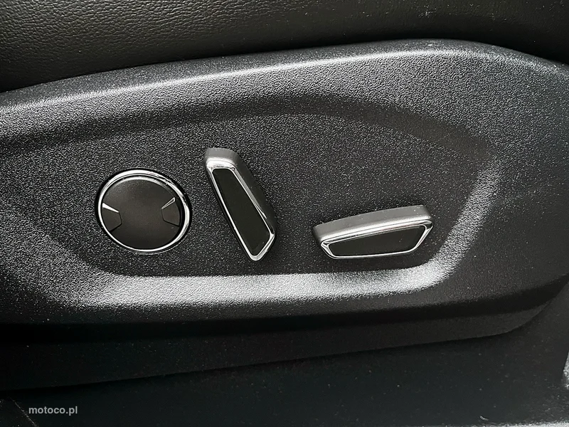 Ford S-Max II 12