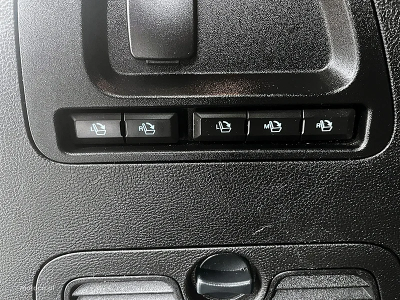 Ford S-Max II 19