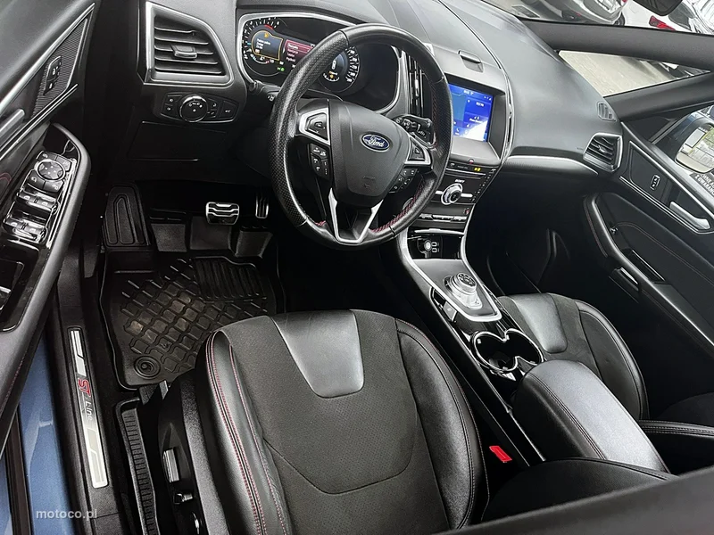 Ford S-Max II 20