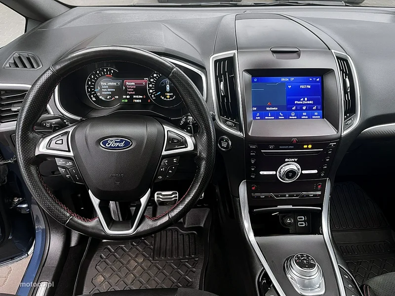 Ford S-Max II 24