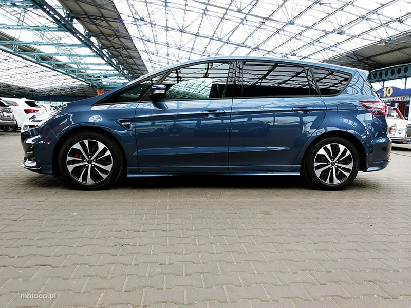 Ford S-Max II 6