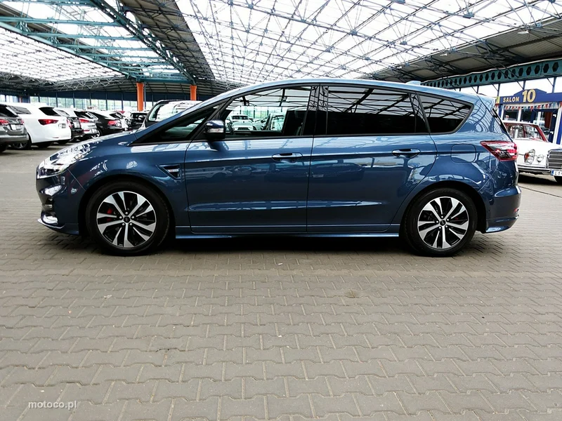 Ford S-Max II 68