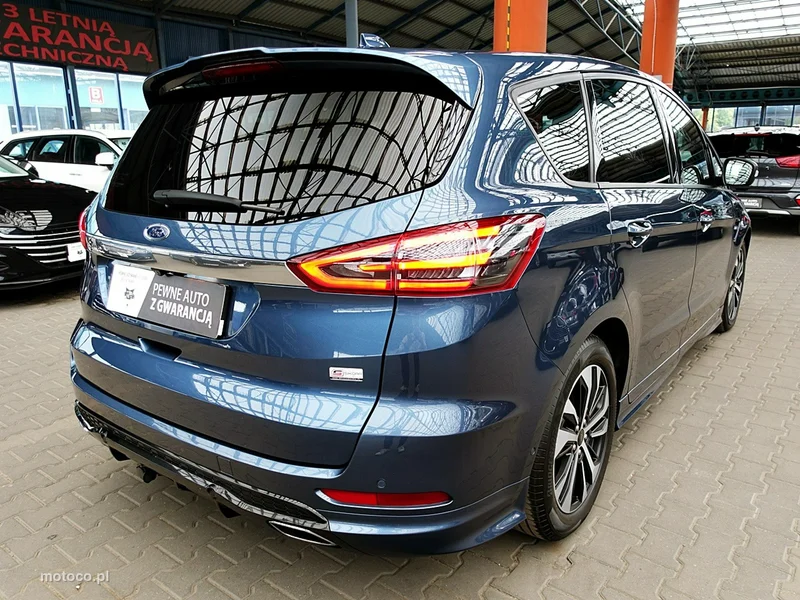 Ford S-Max II 72
