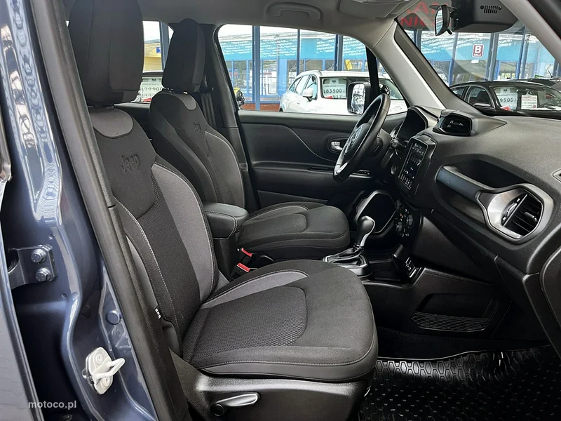 Jeep Renegade 11