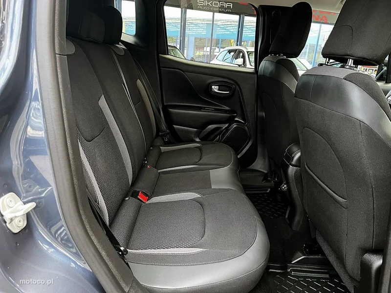 Jeep Renegade 12