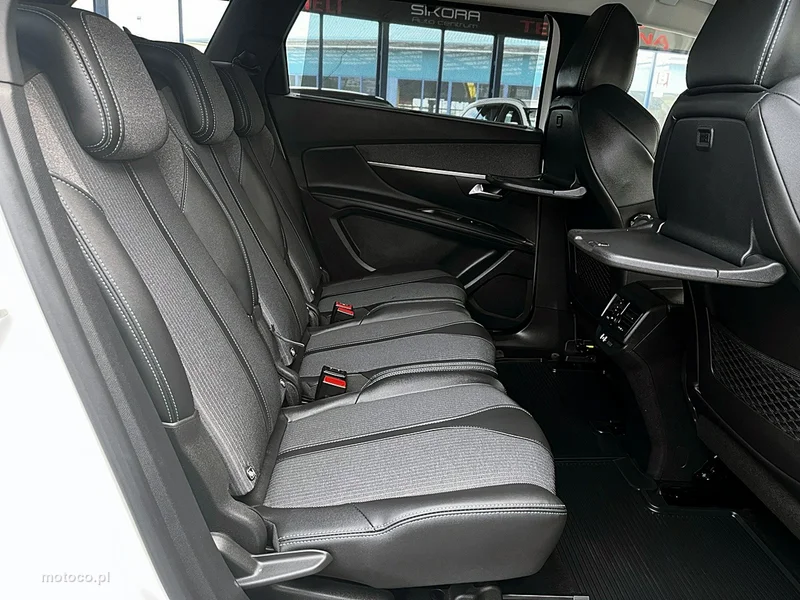 Peugeot 5008 12