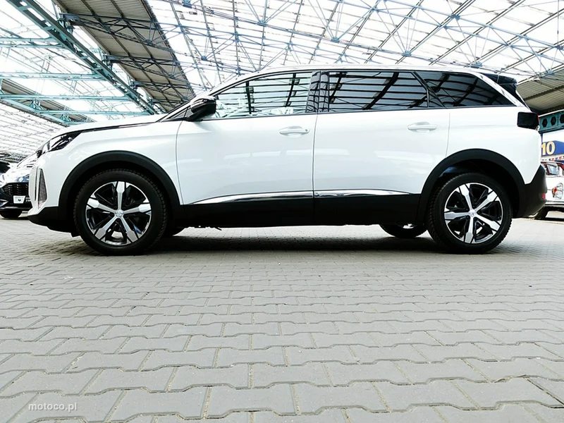 Peugeot 5008 6