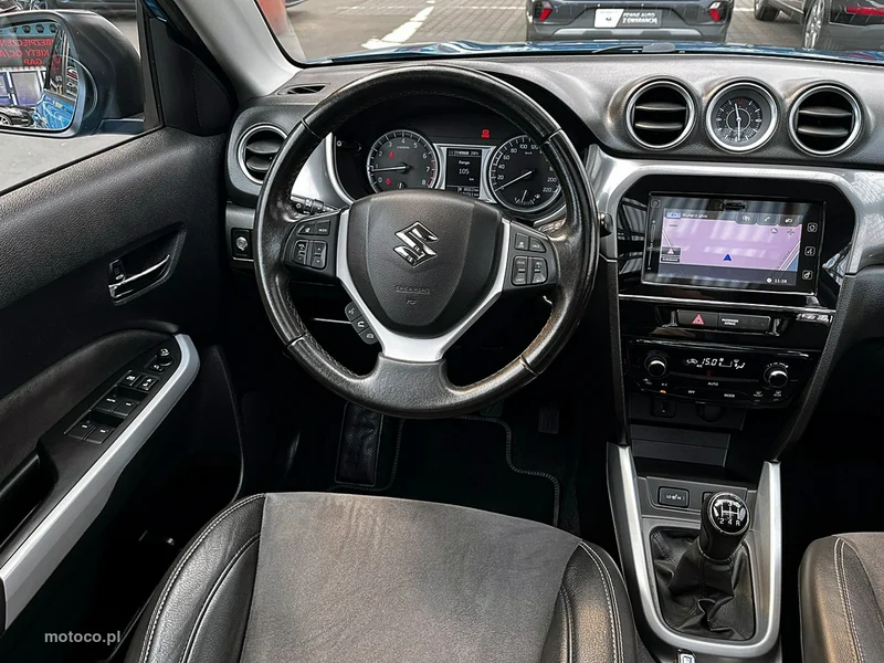 Suzuki Vitara 15