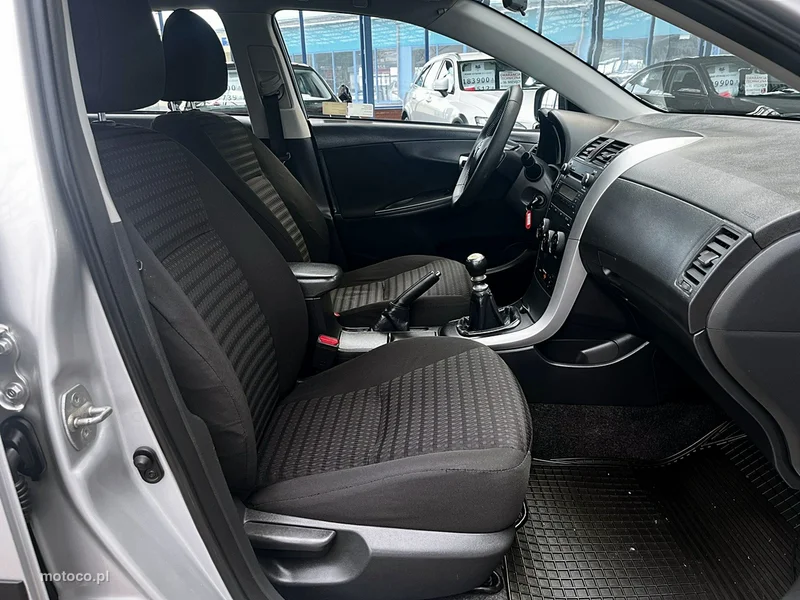 Toyota Corolla E160/E170 11