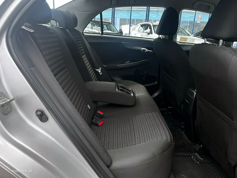 Toyota Corolla E160/E170 12