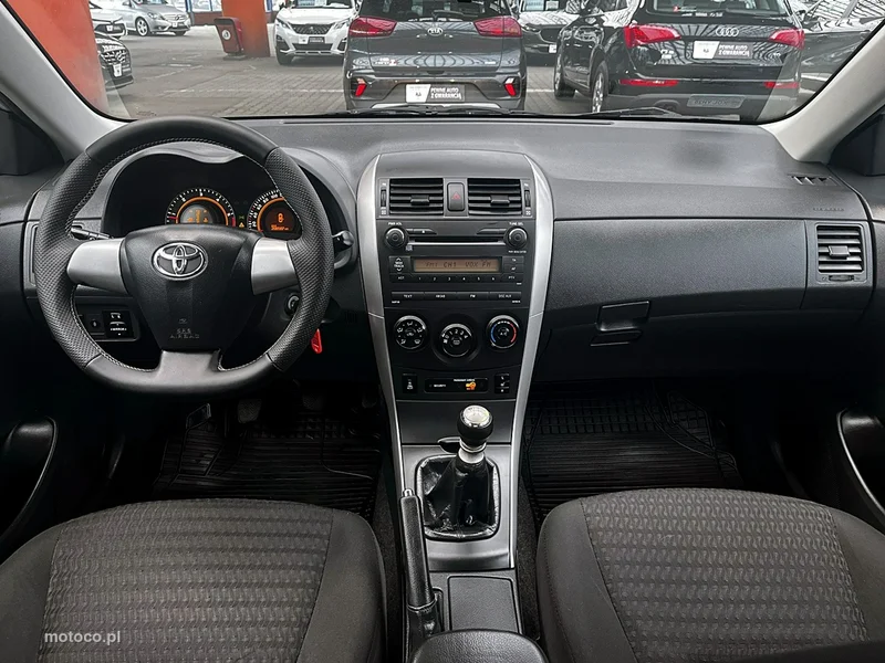 Toyota Corolla E160/E170 13