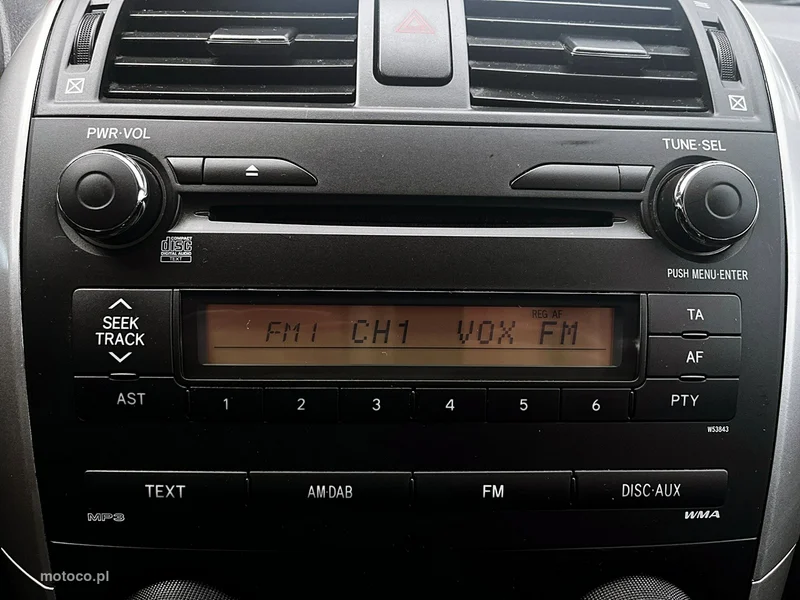 Toyota Corolla E160/E170 19