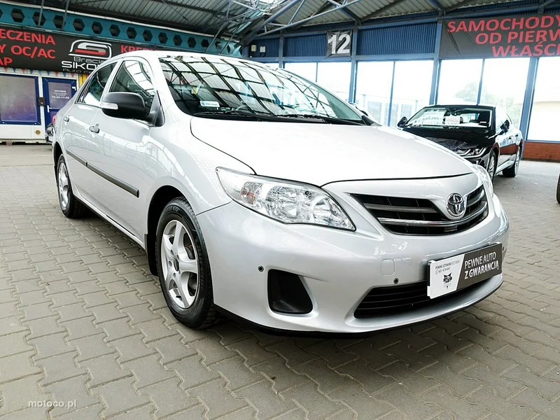 Toyota Corolla E160/E170 73