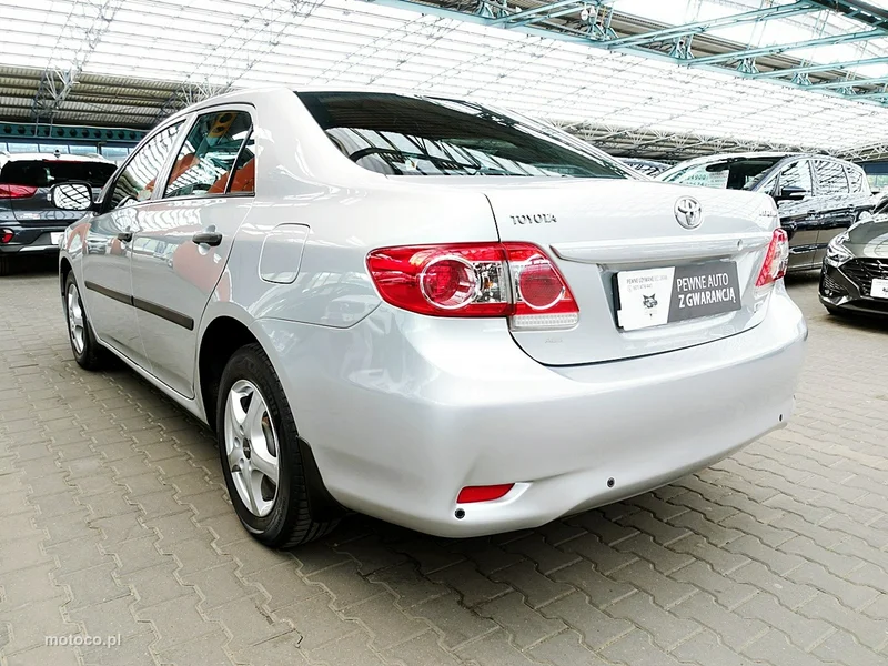 Toyota Corolla E160/E170 76