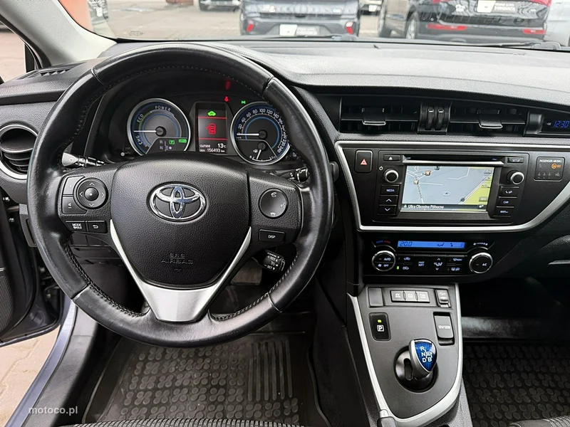 Toyota Auris E180 18