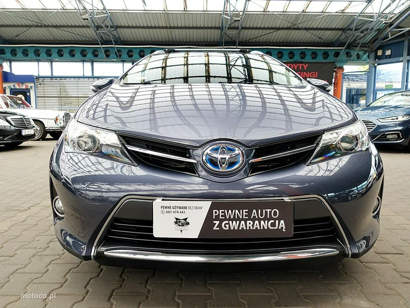 Toyota Auris E180 3